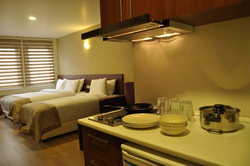 Wide Suites Taksim Istanbul Exterior photo